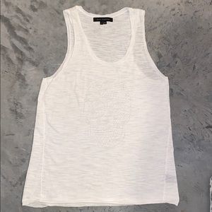 White skull tank